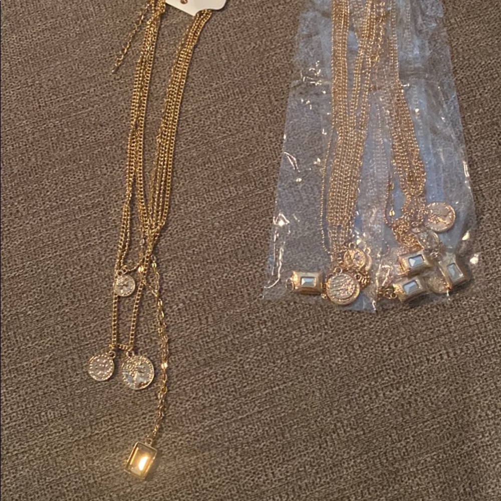 Gold layered necklace -fashion jewelry